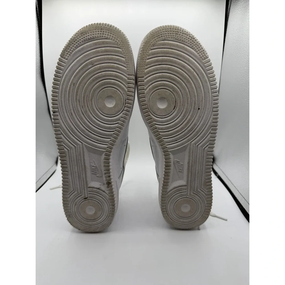 Nike Air Force 1 low top Sneakers mens 11.5 triple white shoes CW2288-111 - USED